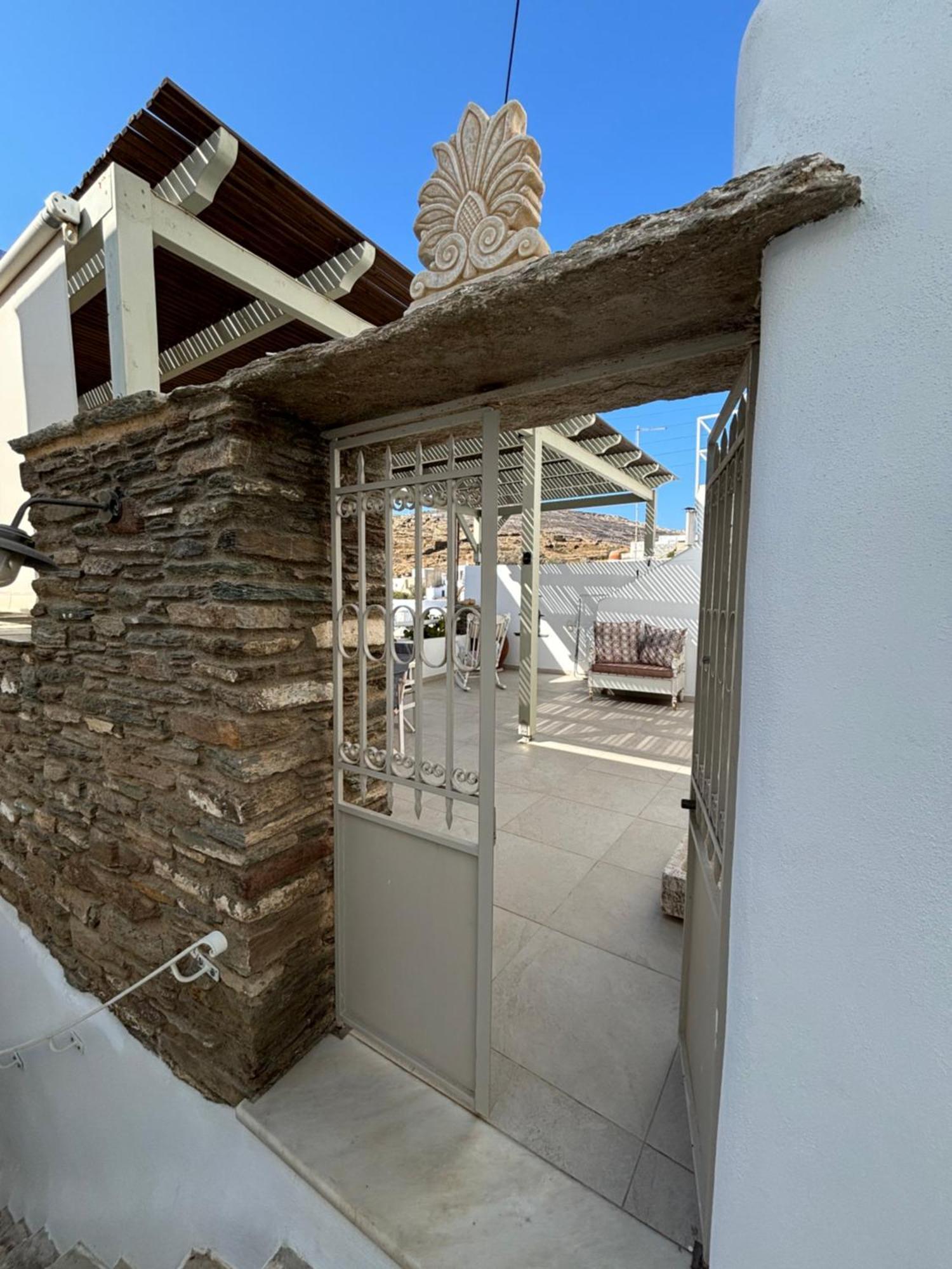 Serenity Living Platia, Tinos ภายนอก รูปภาพ